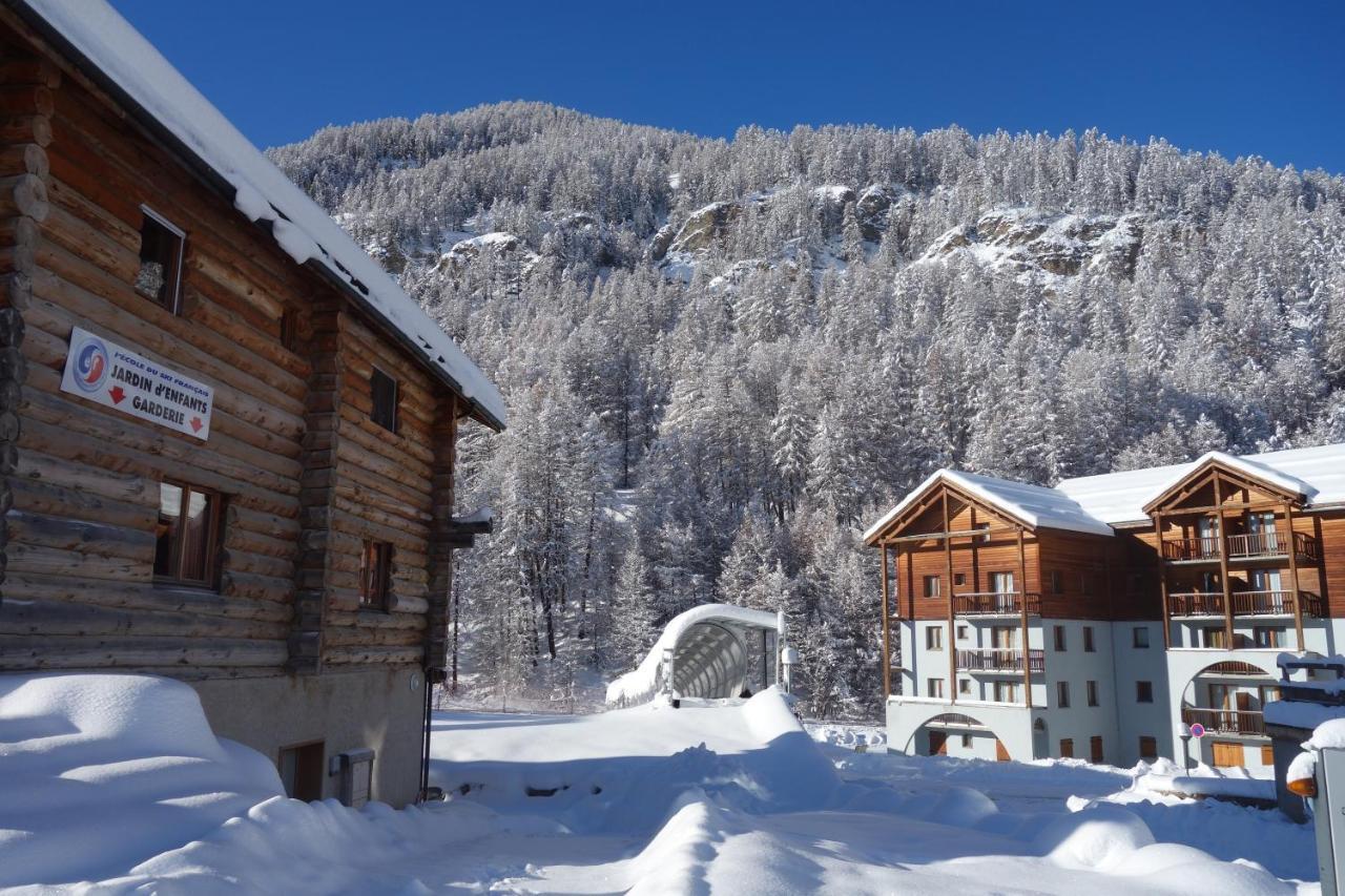 Skis Aux Pieds Dans Un Appartement Cosy Au Coeur Du Queyras Molines-en-Queyras Exterior photo